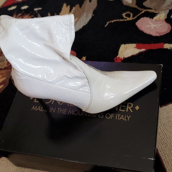 Couture Donald J Pliner - VINI2=PT Patent Boot - Picture 8 of 8